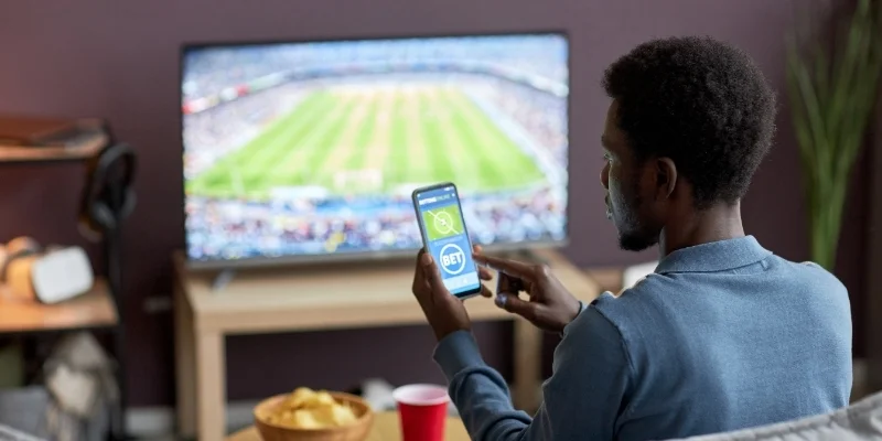 Cân bằng soi kèo và cảm xúc