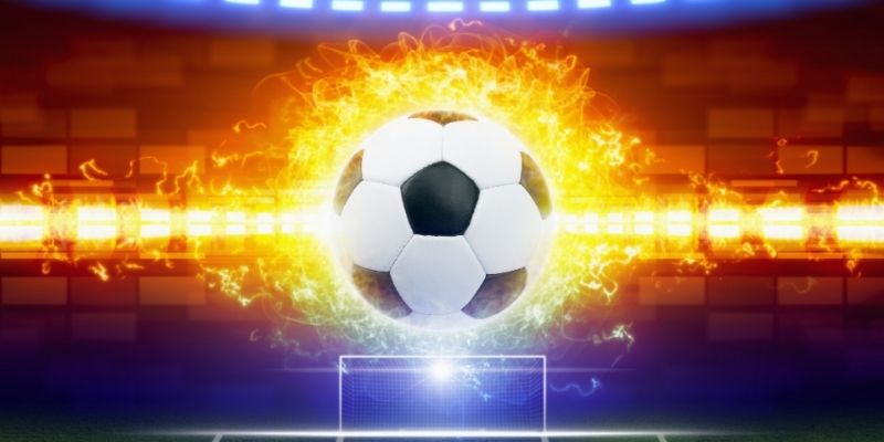 Cầu thủ đang thực hiện pha sút phạt đầy kỹ thuật