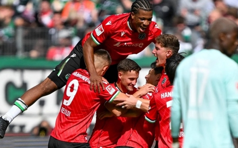 Dự đoán Kaiserslautern - Hannover: Bản lĩnh của "Bầy quỷ đỏ".