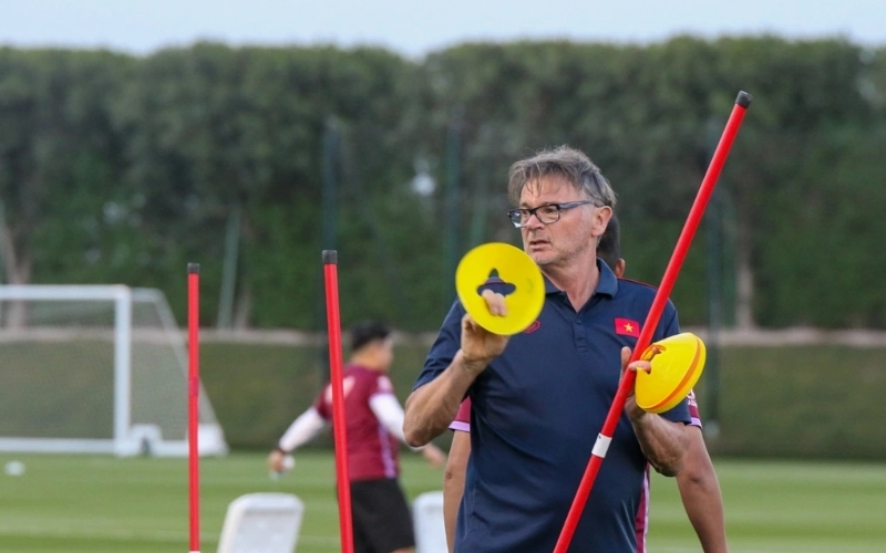 Phân tích chiến thuật của HLV: Chìa khóa để hiểu các biến động thị trường.