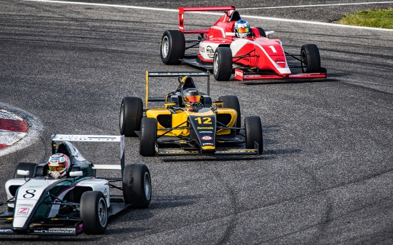 Phân tích thông số kỹ thuật và chiến thuật đua xe F1 chi tiết